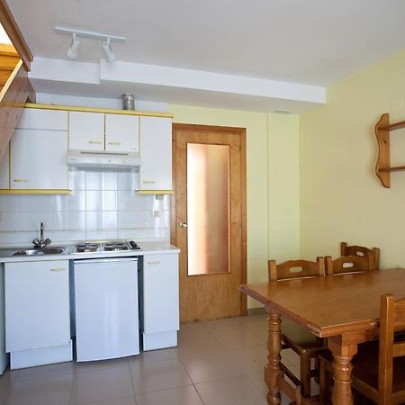 Apartamentos Cambras Jaca Dış mekan fotoğraf