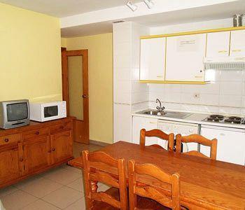 Apartamentos Cambras Jaca Dış mekan fotoğraf